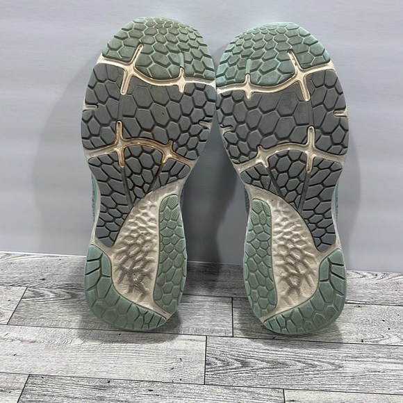 New Balance Fresh Foam 880 V10 Grey/Blue Running Lace Up Sneakers Athletic - Picture 10 of 12